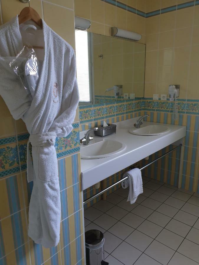 Hôtel Pédagogique Coeur d'Apcher Saint-Chély-dʼApcher Esterno foto